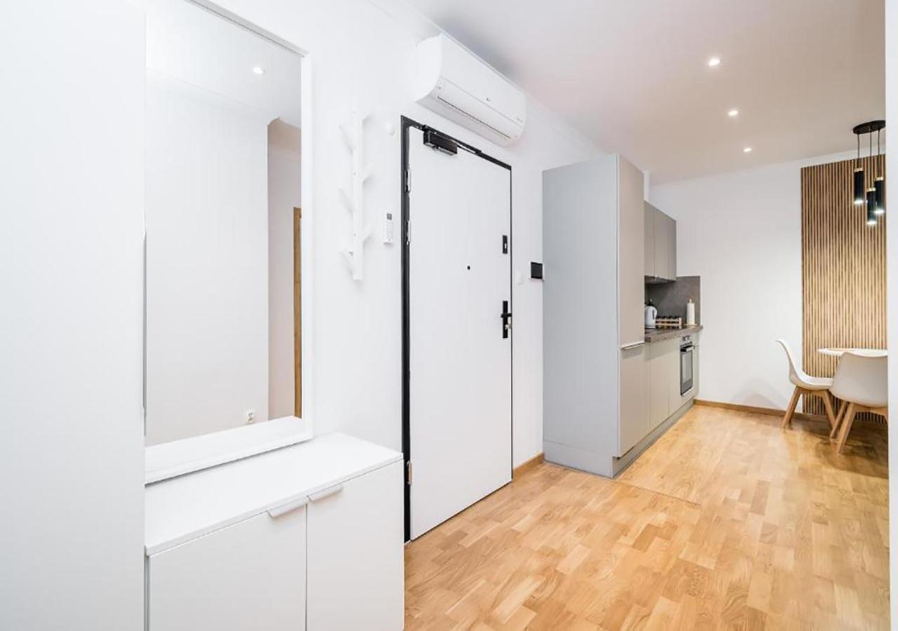 Gh Luxury Apartment Krakow Luaran gambar