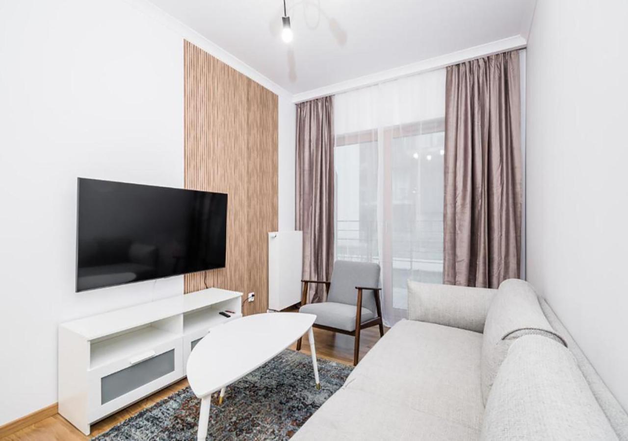Gh Luxury Apartment Krakow Luaran gambar