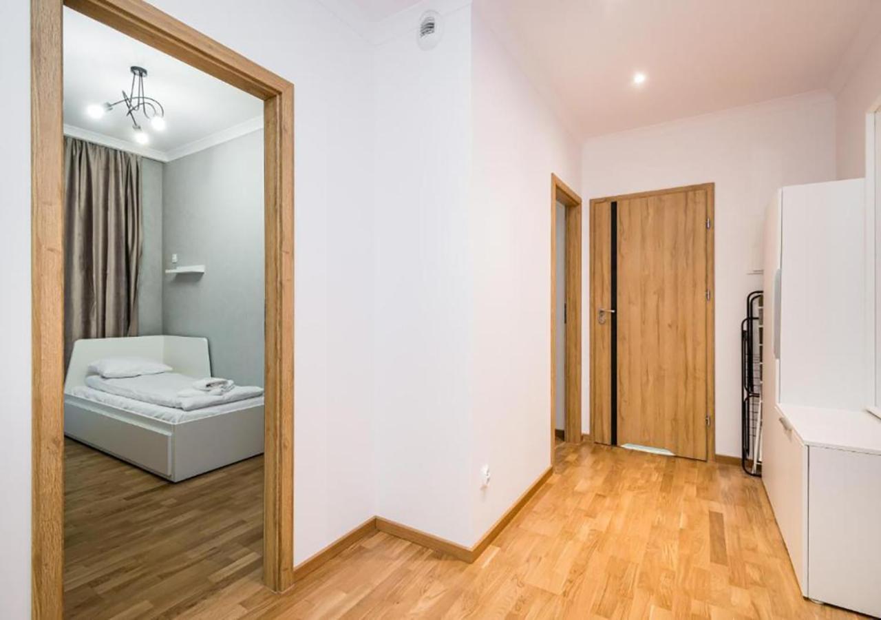 Gh Luxury Apartment Krakow Luaran gambar