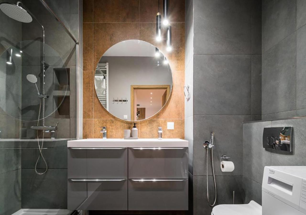 Gh Luxury Apartment Krakow Luaran gambar